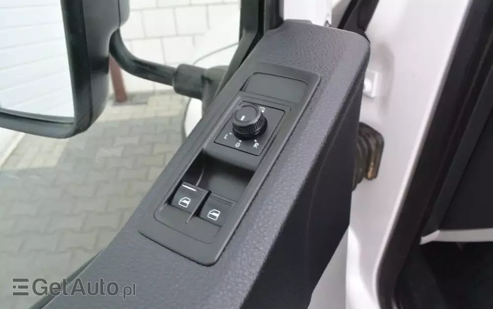 VOLKSWAGEN TRANSPORTER T6 DOKA 