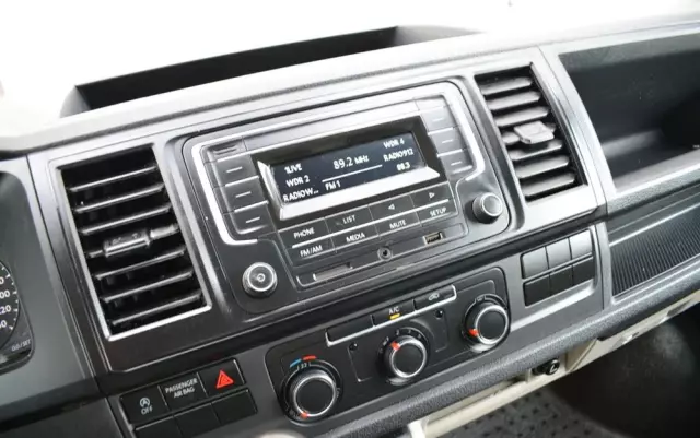 VOLKSWAGEN TRANSPORTER T6 DOKA 