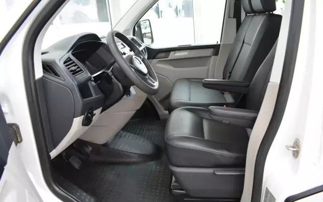 VOLKSWAGEN TRANSPORTER T6 DOKA 