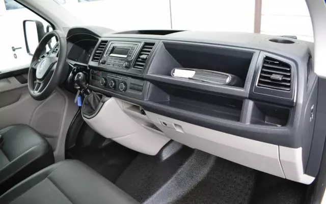 VOLKSWAGEN TRANSPORTER T6 DOKA 