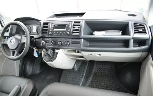 VOLKSWAGEN TRANSPORTER T6 DOKA 
