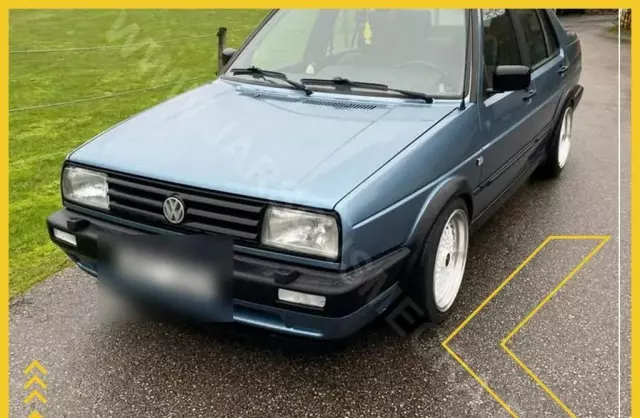 VOLKSWAGEN Jetta 