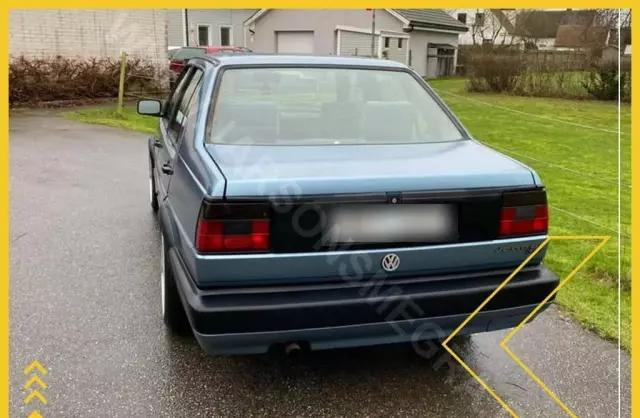 VOLKSWAGEN Jetta 
