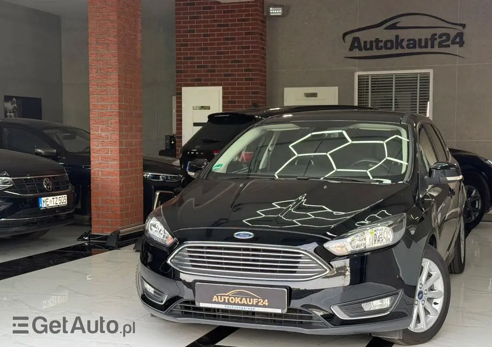 FORD Focus 1.0 EcoBoost Titanium
