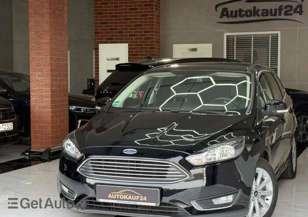 FORD Focus 1.0 EcoBoost Titanium