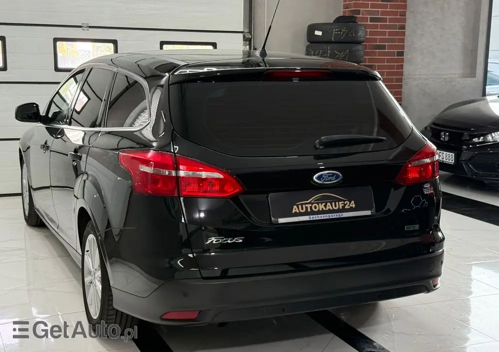 FORD Focus 1.0 EcoBoost Titanium