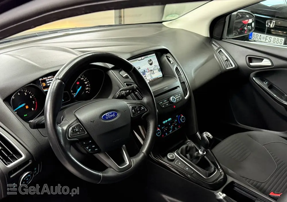 FORD Focus 1.0 EcoBoost Titanium