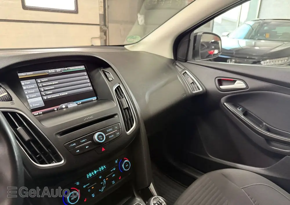 FORD Focus 1.0 EcoBoost Titanium