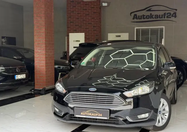 FORD Focus 1.0 EcoBoost Titanium