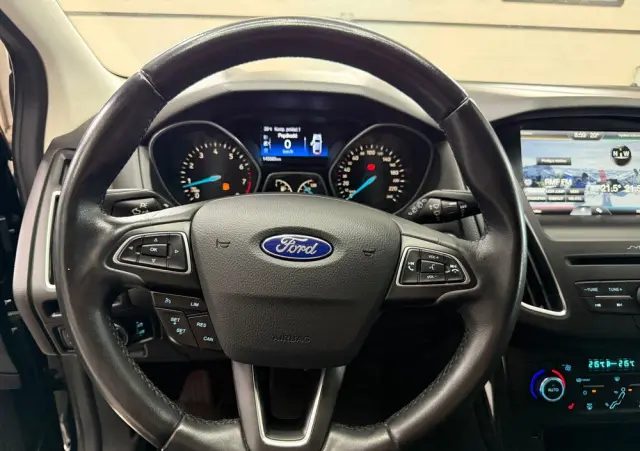 FORD Focus 1.0 EcoBoost Titanium