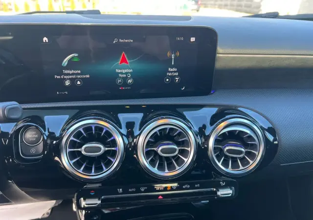 MERCEDES-BENZ Klasa A 200 d 4Matic 8G-DCT AMG Line