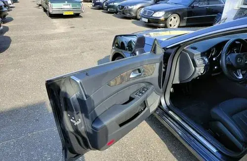 MERCEDES-BENZ CLS 