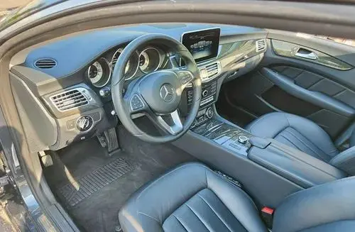MERCEDES-BENZ CLS 