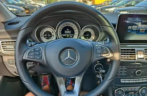 MERCEDES-BENZ CLS 