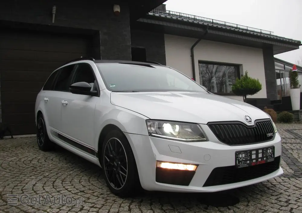 SKODA Octavia 2.0 TDI (Green tec) RS