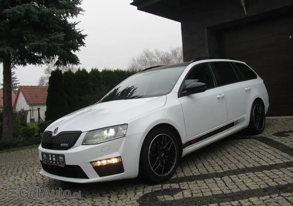 SKODA Octavia 2.0 TDI (Green tec) RS