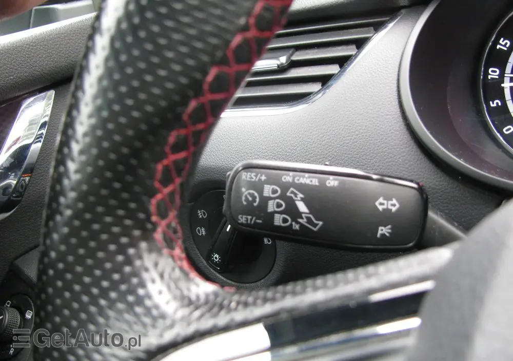 SKODA Octavia 2.0 TDI (Green tec) RS