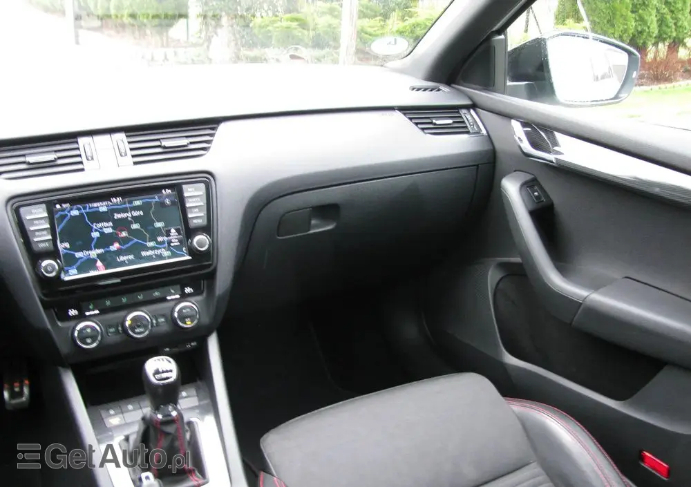 SKODA Octavia 2.0 TDI (Green tec) RS