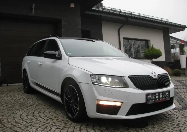 SKODA Octavia 2.0 TDI (Green tec) RS