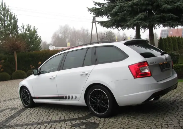 SKODA Octavia 2.0 TDI (Green tec) RS