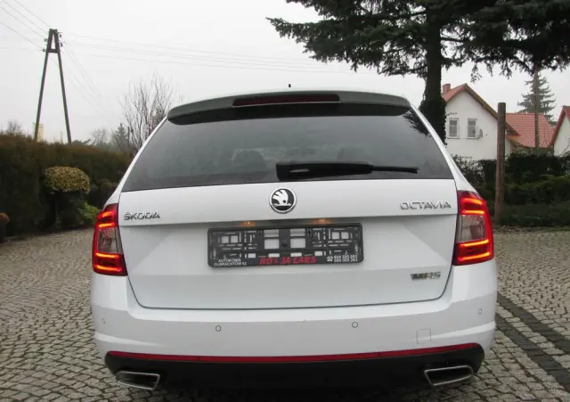 SKODA Octavia 2.0 TDI (Green tec) RS