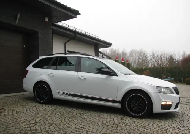 SKODA Octavia 2.0 TDI (Green tec) RS