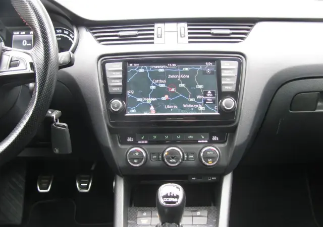 SKODA Octavia 2.0 TDI (Green tec) RS