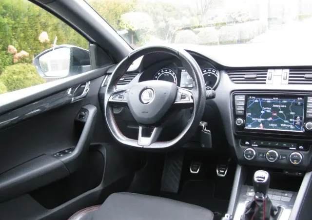 SKODA Octavia 2.0 TDI (Green tec) RS