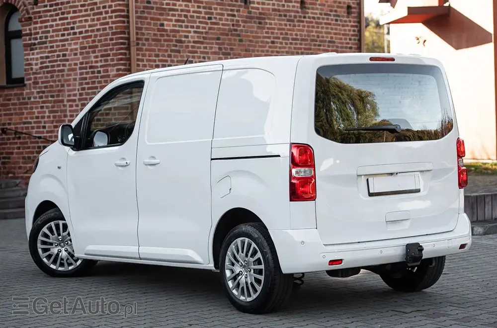 PEUGEOT Expert 2.0 L1 EAT8