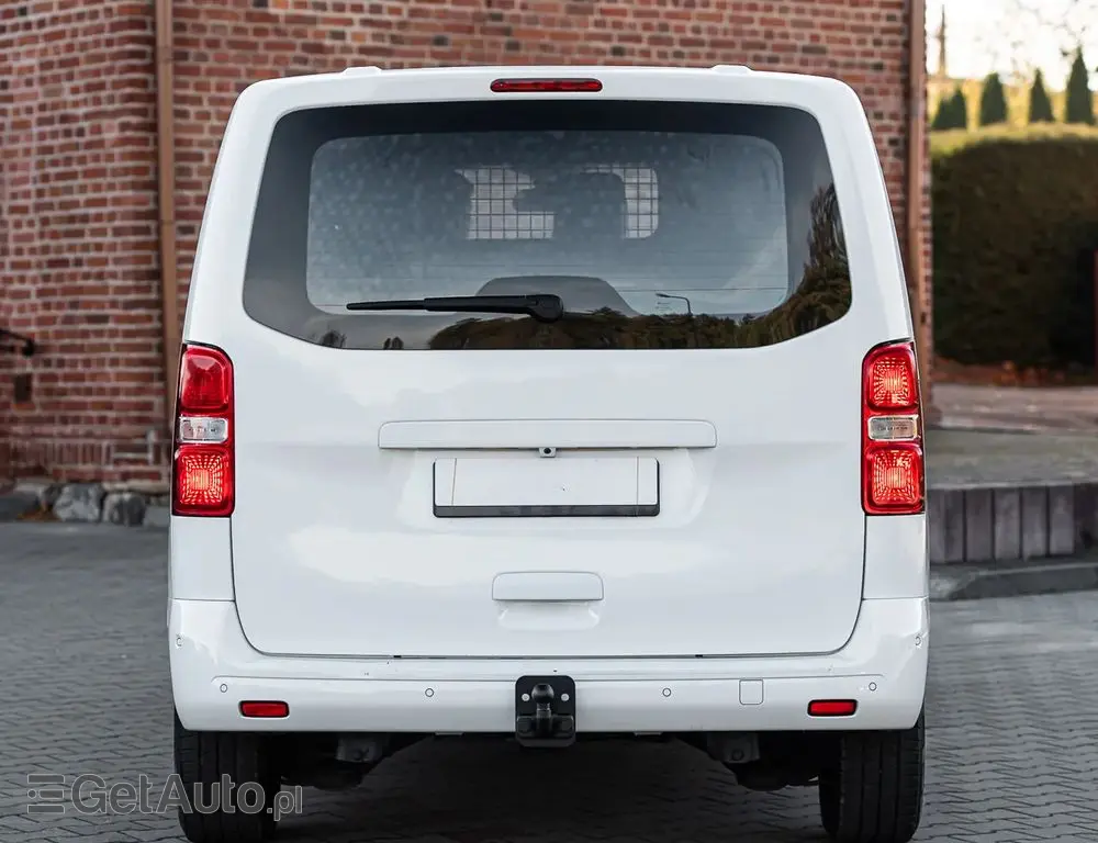 PEUGEOT Expert 2.0 L1 EAT8