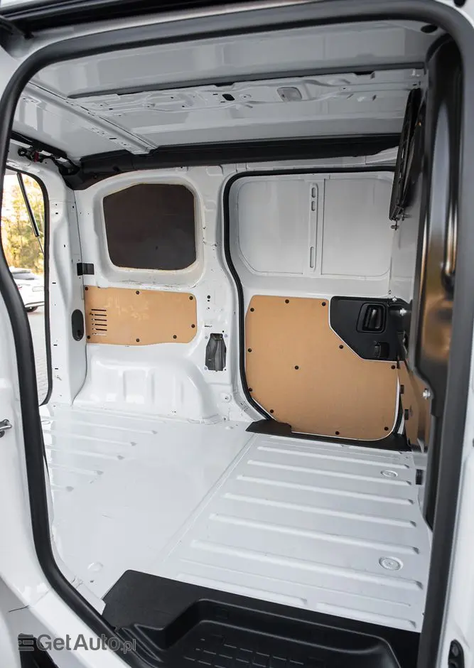 PEUGEOT Expert 2.0 L1 EAT8