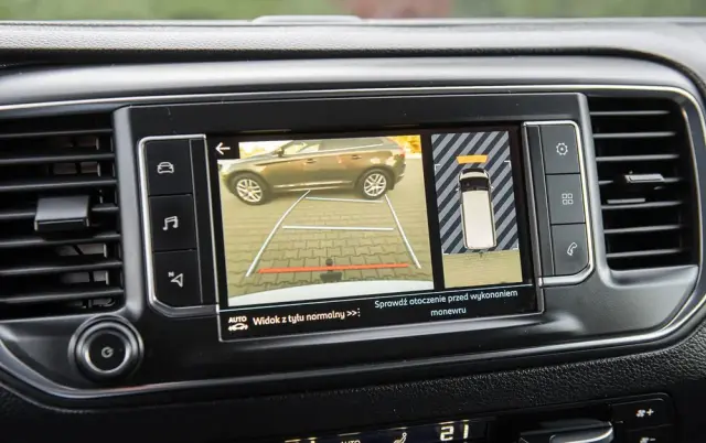 PEUGEOT Expert 2.0 L1 EAT8