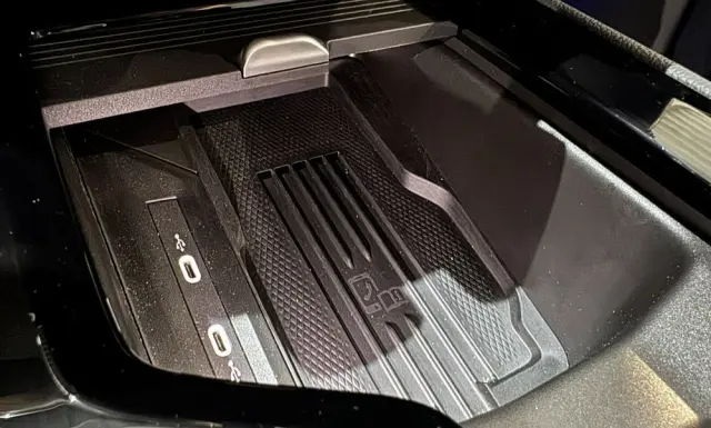 SKODA Superb 2.0 TDI SCR 4x4 L&K DSG