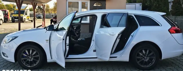 OPEL Insignia 2.0 T SportsTourer 4x4 ecoFLEX Start/Stop Design Edition