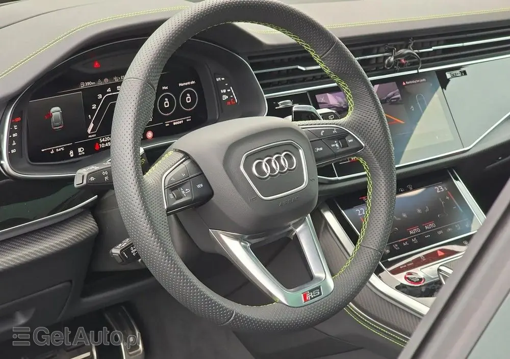 AUDI RS Q8 