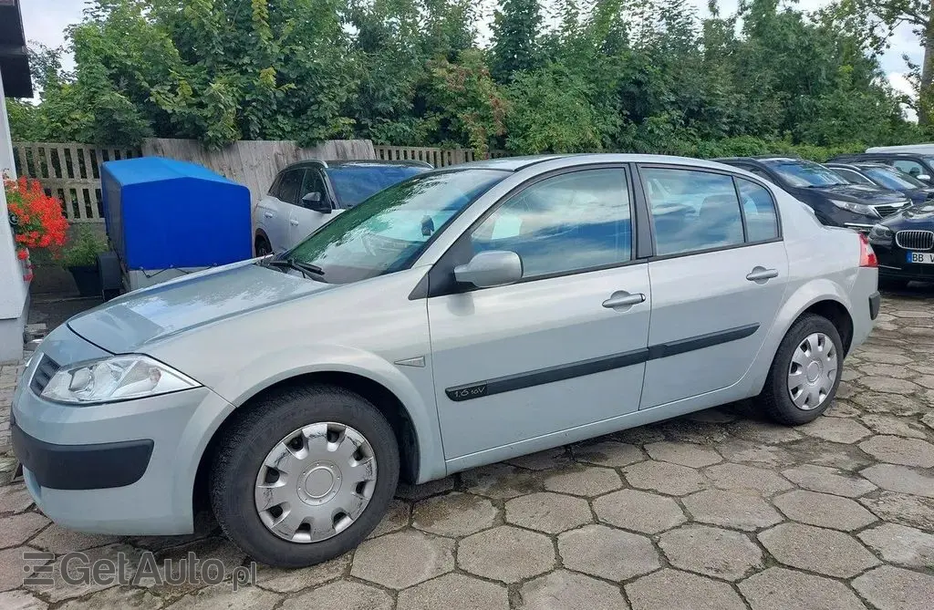 RENAULT Megane 