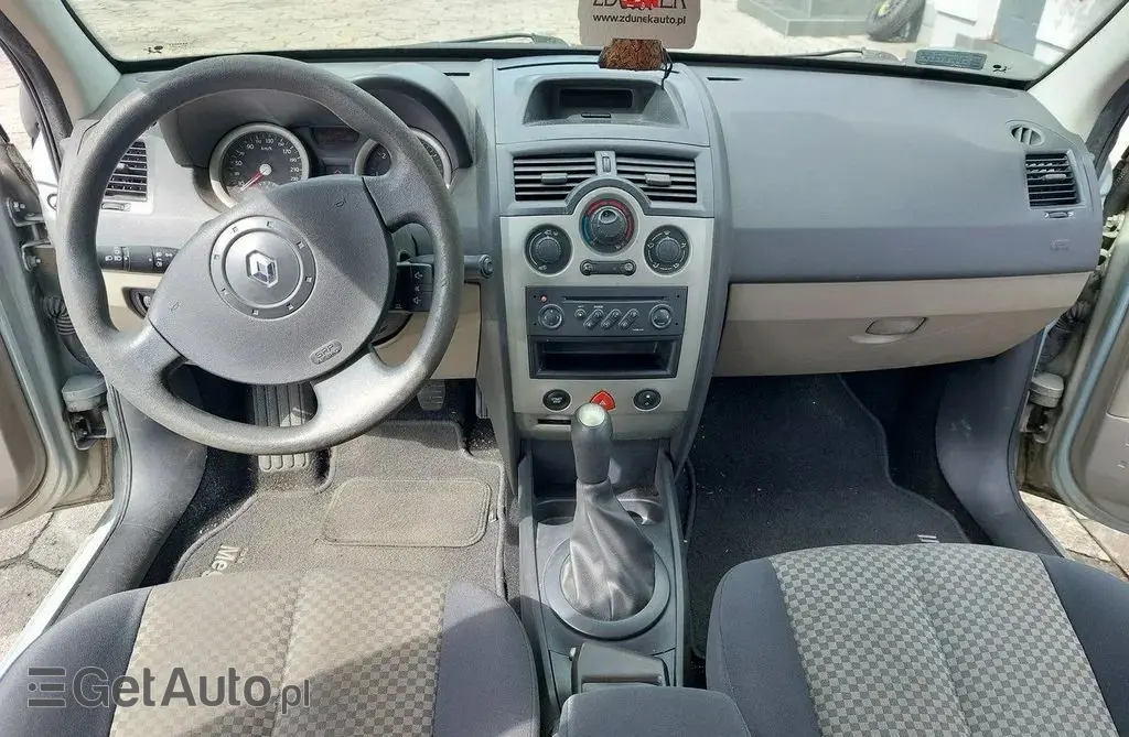 RENAULT Megane 
