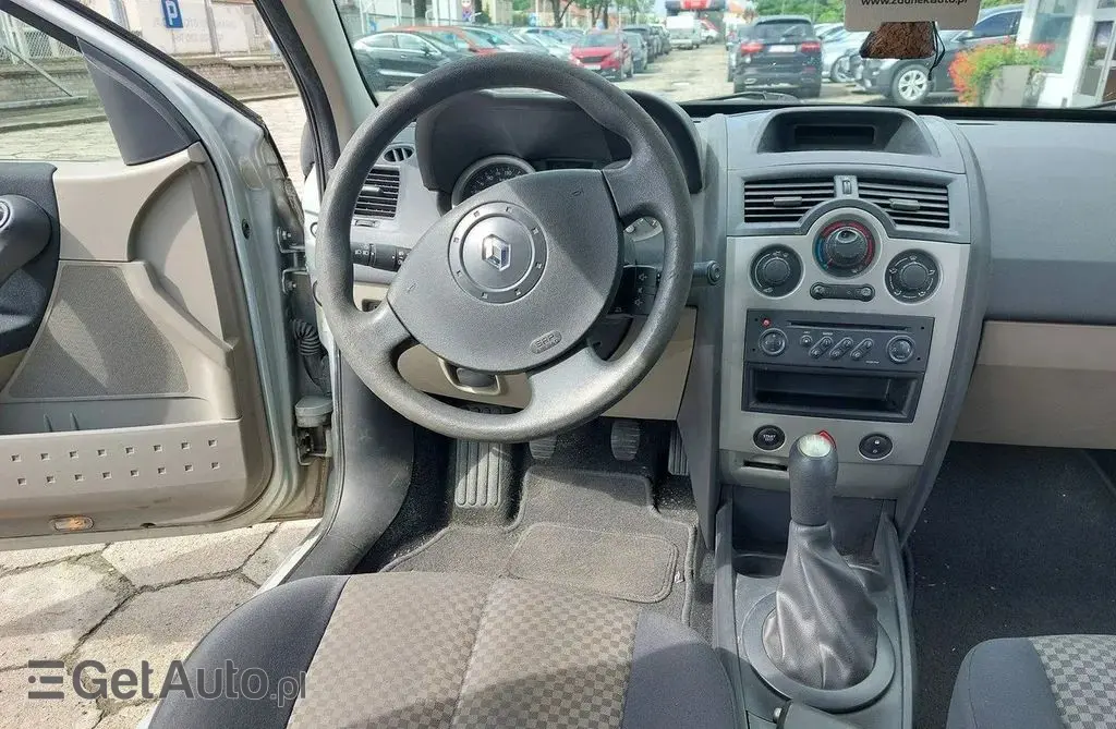 RENAULT Megane 