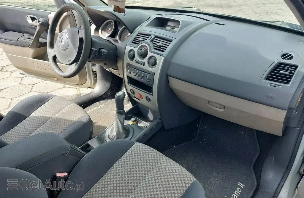 RENAULT Megane 