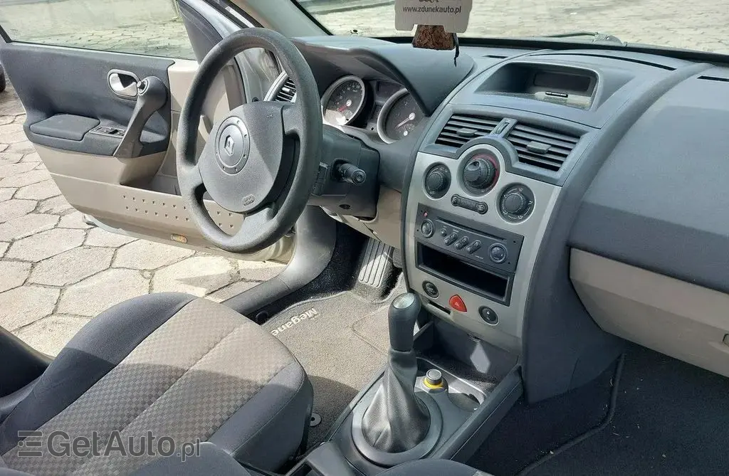 RENAULT Megane 