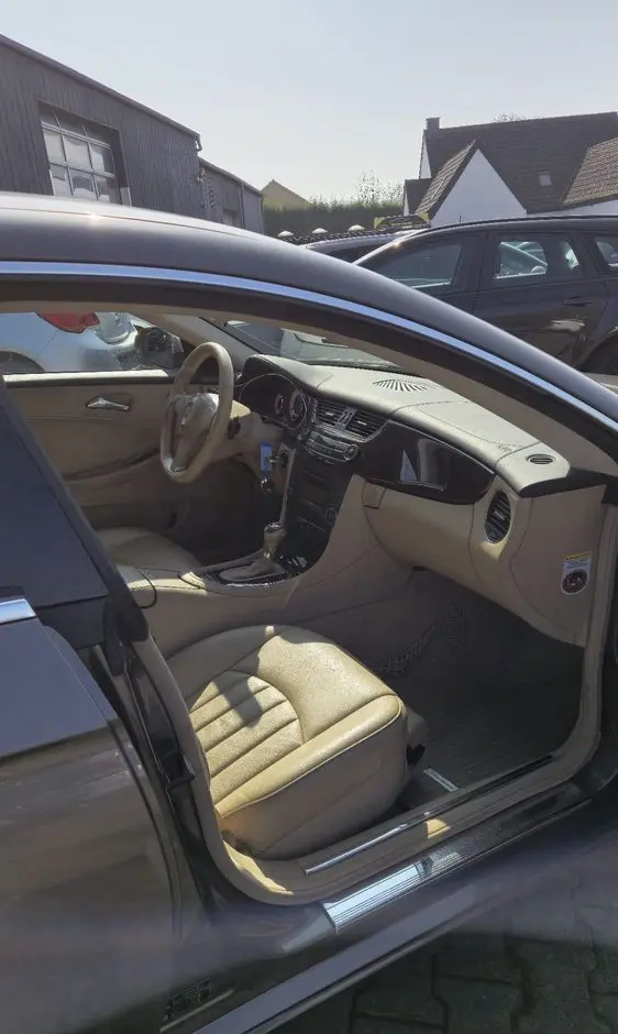MERCEDES-BENZ CLS 320 CDI 7G-TRONIC Grand Edition