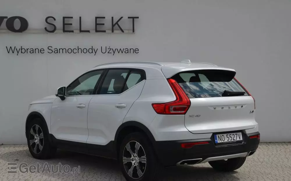 VOLVO XC 40 T3 Momentum Pro