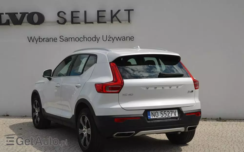 VOLVO XC 40 T3 Momentum Pro