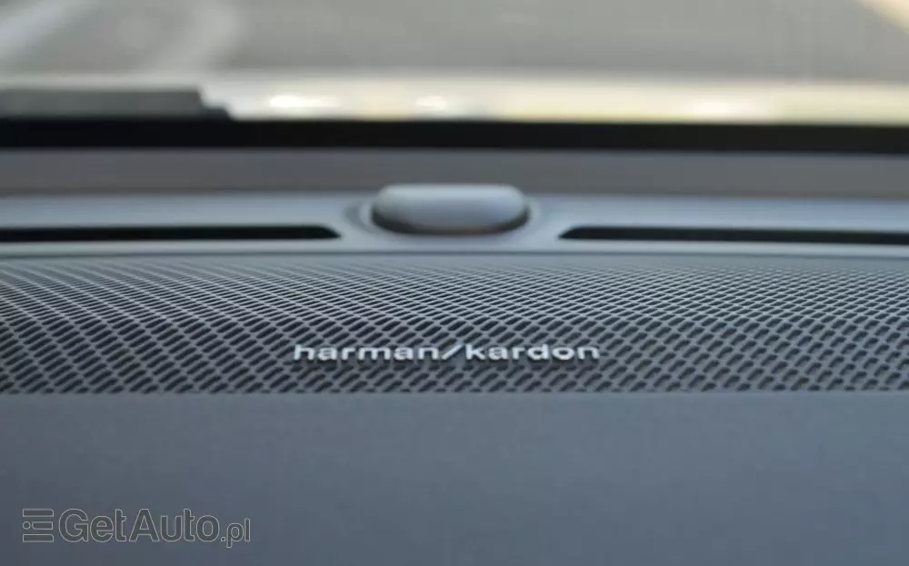 VOLVO XC 40 T3 Momentum Pro