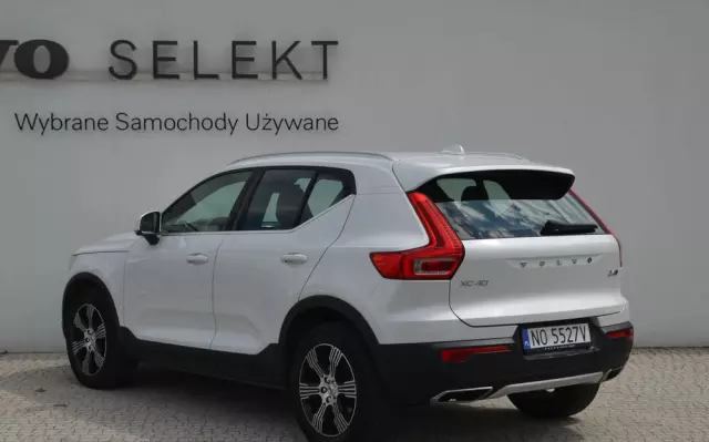 VOLVO XC 40 T3 Momentum Pro