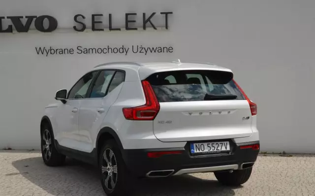 VOLVO XC 40 T3 Momentum Pro