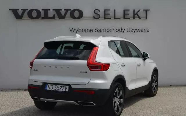 VOLVO XC 40 T3 Momentum Pro