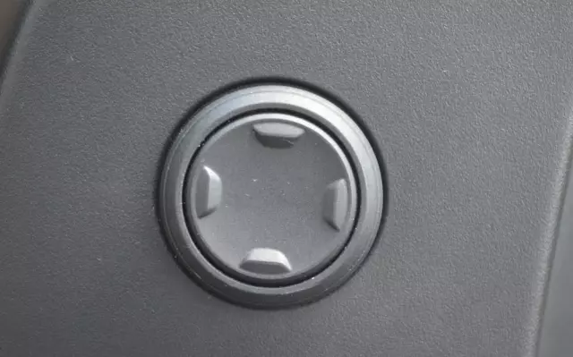 VOLVO XC 40 T3 Momentum Pro