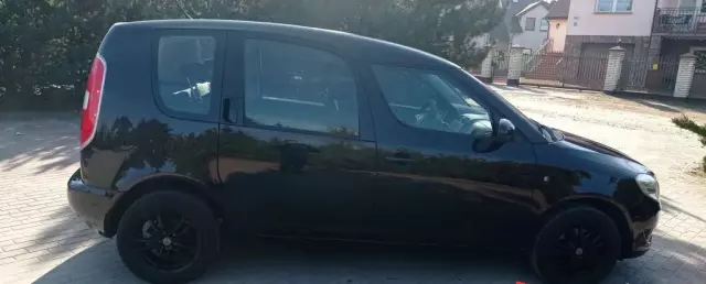 SKODA Roomster 