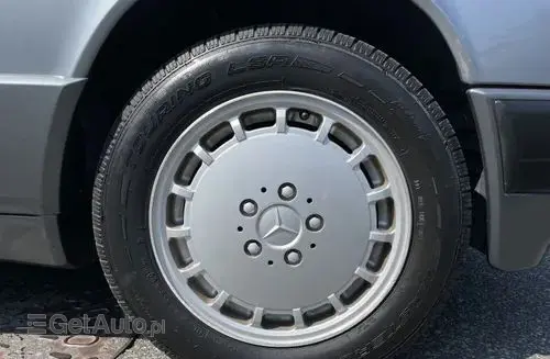 MERCEDES-BENZ 190 